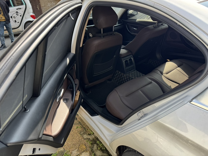 BMW 3 Series 2018 #6 BMW 3 Series 2018 car image #6