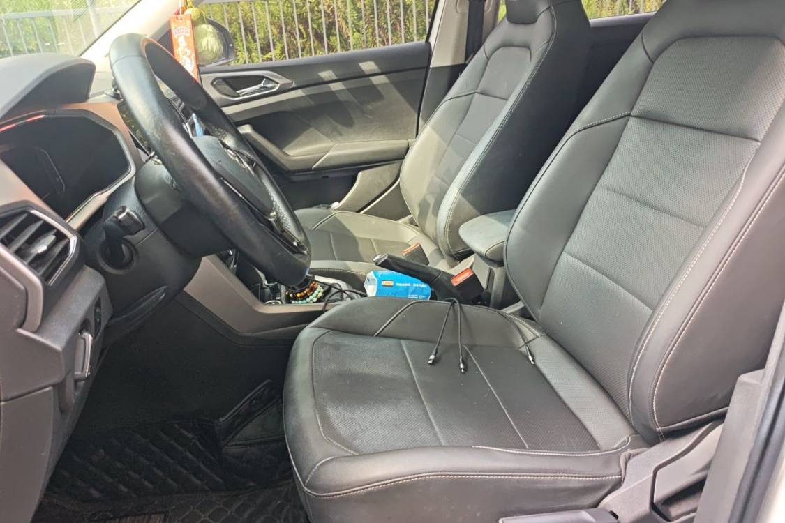 Volkswagen T-Cross 2019 car image #18