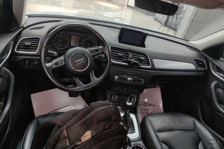 Audi Q3 2017 #10 Audi Q3 2017 car image #10