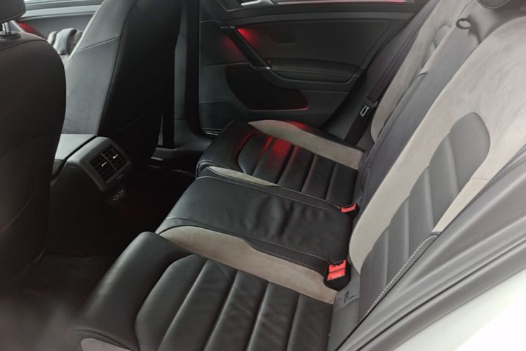 Volkswagen Golf 2019 #17 Volkswagen Golf 2019 car image #17