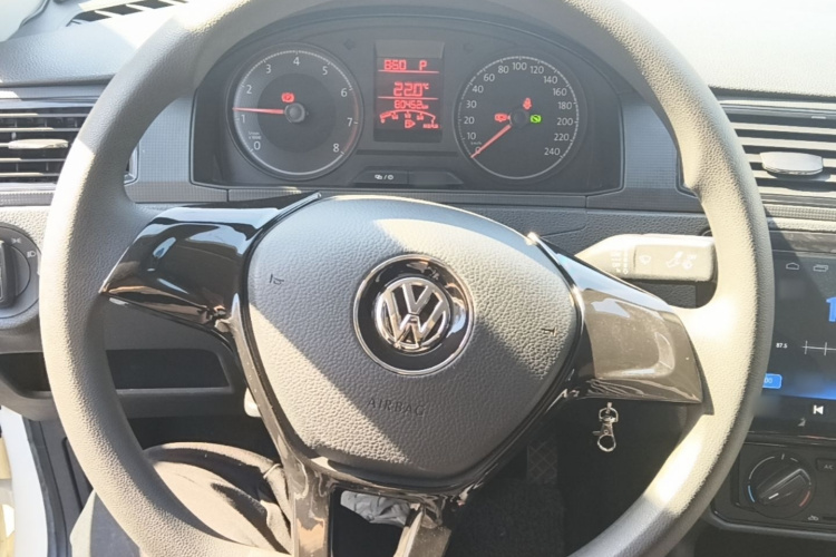 Volkswagen Santana 2019 #11 Volkswagen Santana 2019 car image #11