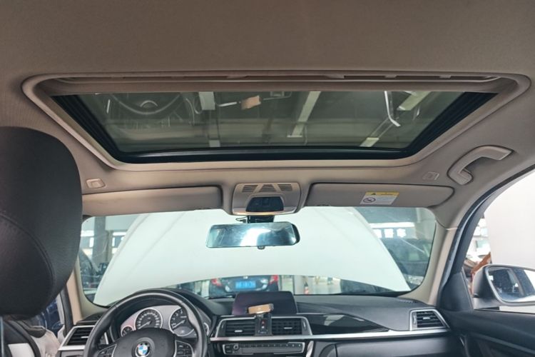 BMW 3 Series 2018 #18 BMW 3 Series 2018 car image #18