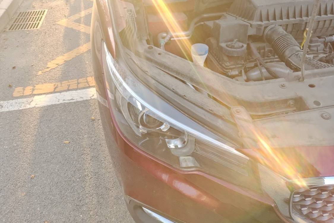 MG ZS 2018 car image #7