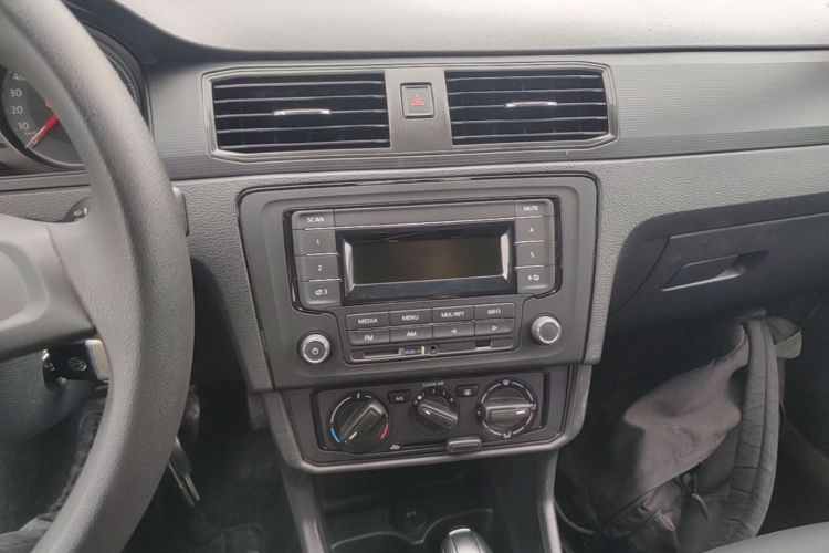 Volkswagen Santana 2018 #13 Volkswagen Santana 2018 car image #13