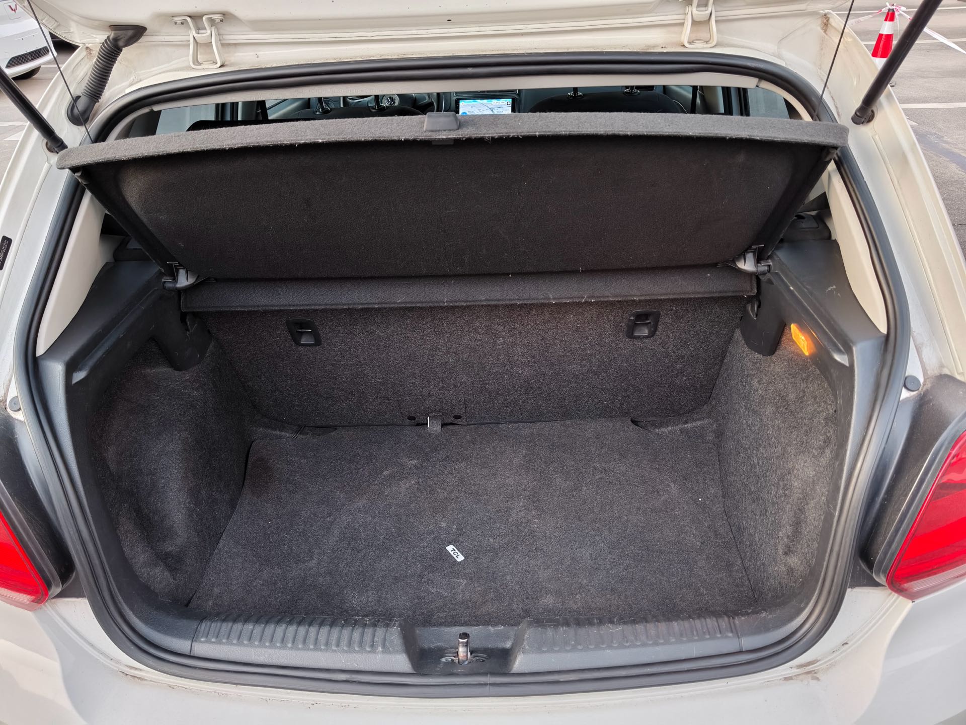Volkswagen Polo 2016 #11 Volkswagen Polo 2016 car image #11