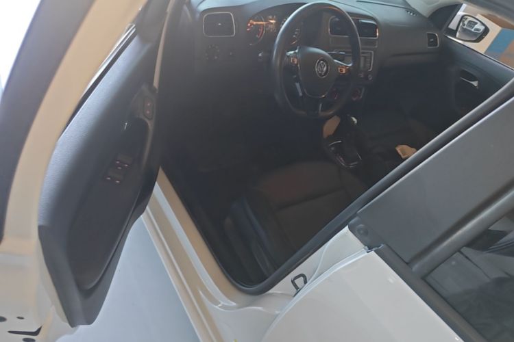 Volkswagen Polo 2017 #16 Volkswagen Polo 2017 car image #16