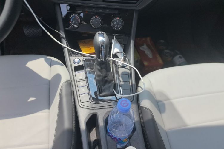 Volkswagen Bora 2025 car image #14