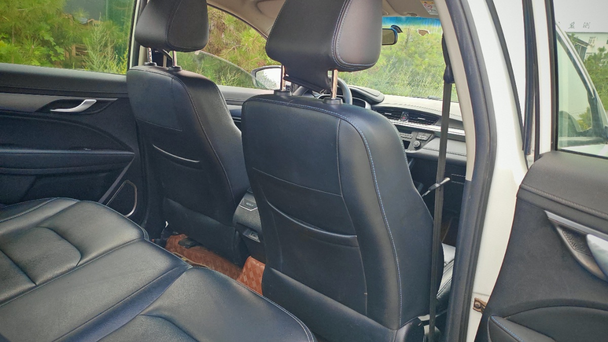 GEELY Emgrand New Energy 2019 #5 GEELY Emgrand New Energy 2019 car image #5