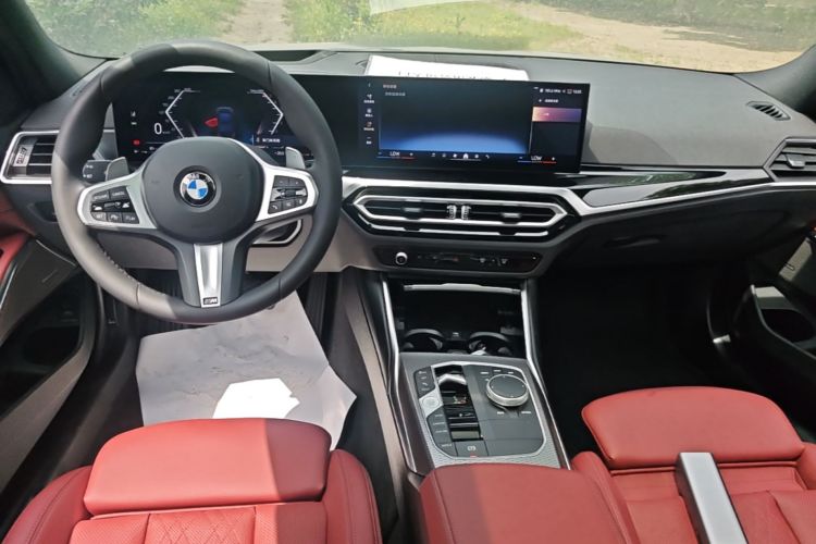 BMW 3 Series 2025 car image #11