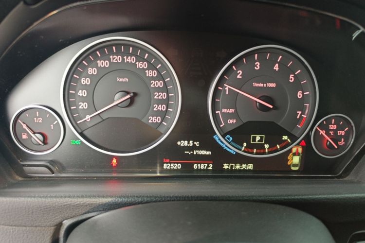 BMW 3 Series 2017 car image #12