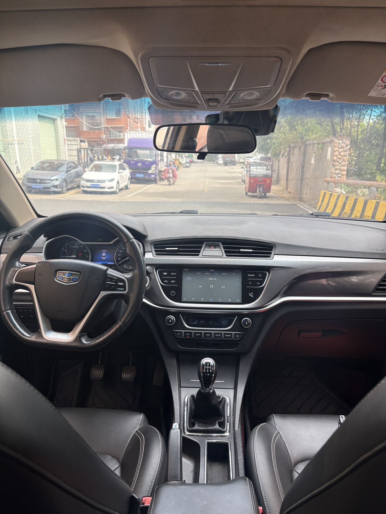 GEELY Emgrand 2018 #5 GEELY Emgrand 2018 immagine di auto #5