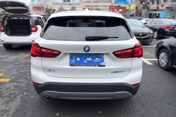 BMW X1 2019 #6 BMW X1 2019 car image #6