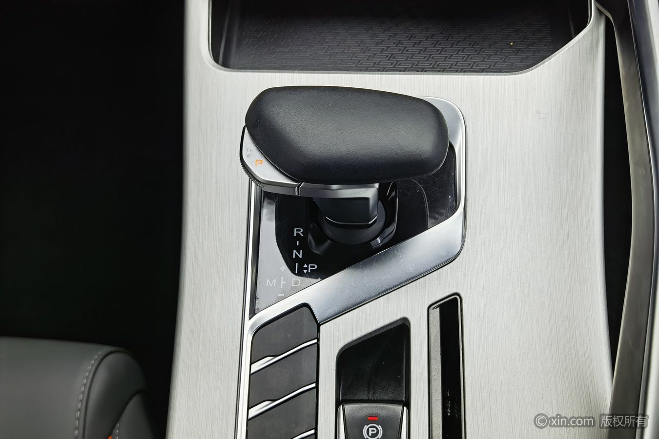 GEELY Coolray 2024 изображение автомобиля #14