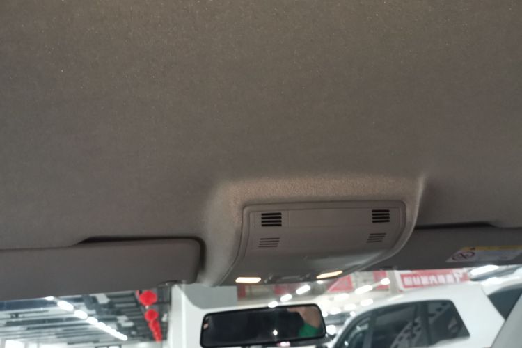 Volkswagen T-Cross 2021 изображение автомобиля #18