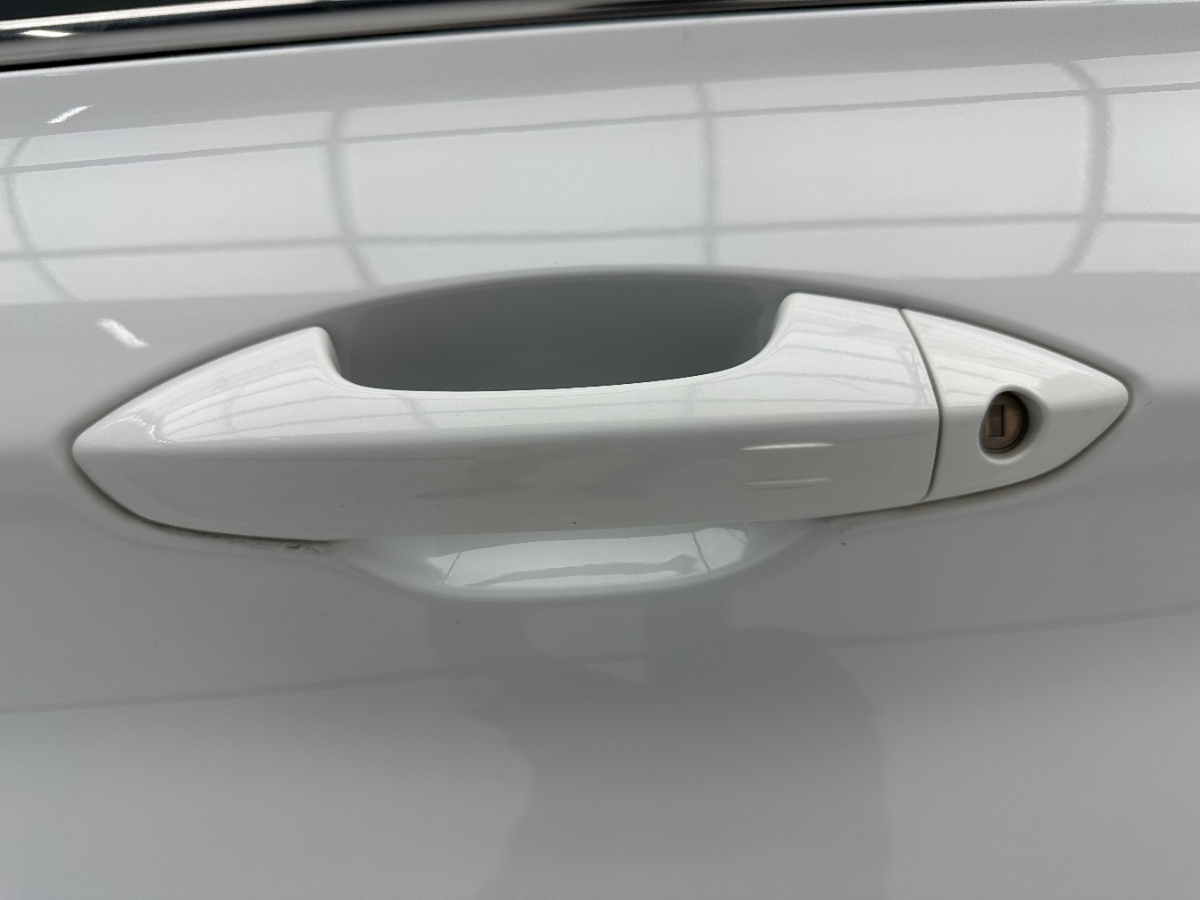 GEELY Coolray 2022 car image #11