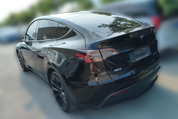 Tesla Model Y 2022 #5 Tesla Model Y 2022 car image #5