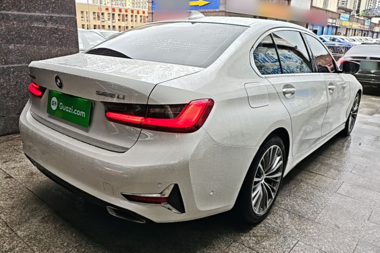 BMW 3 Series 2019 #7 BMW 3 Series 2019 car image #7