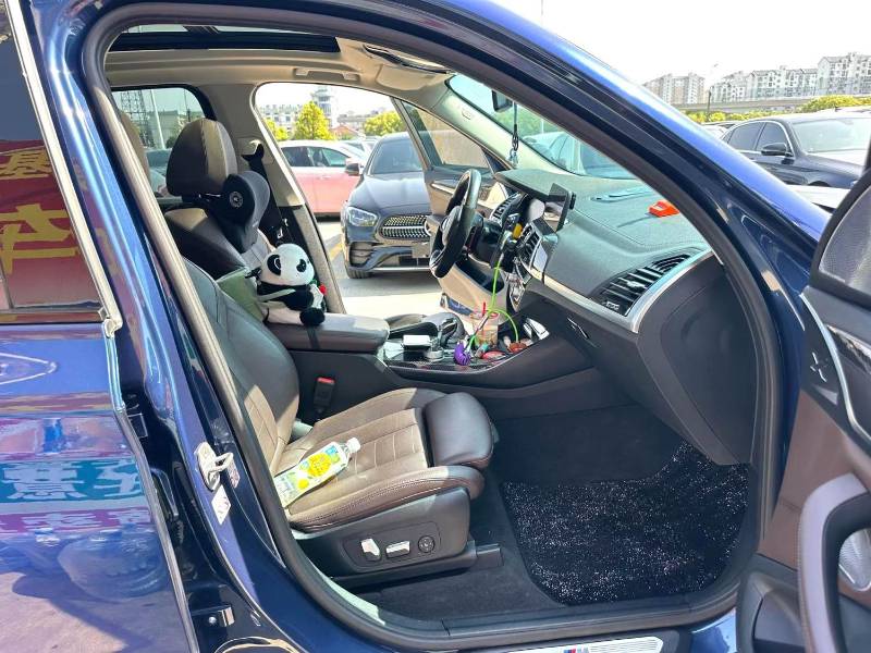BMW X3 2018 immagine di auto #9