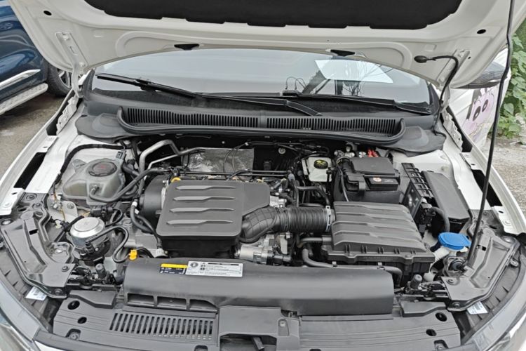 Volkswagen Polo 2021 car image #20
