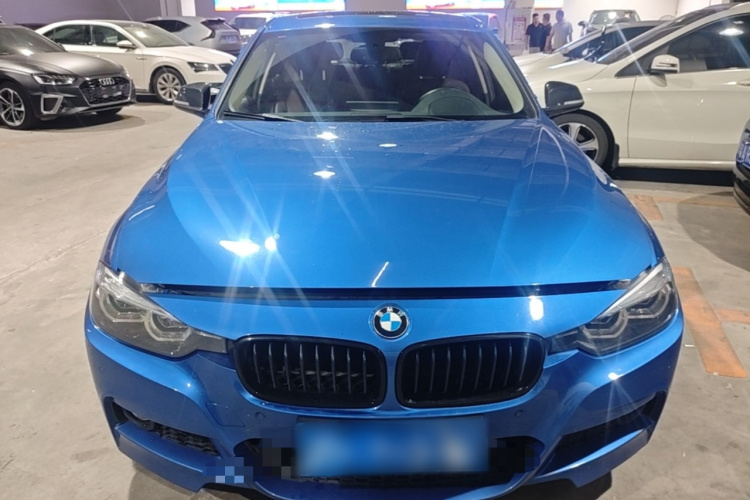BMW 3 Series 2018 #3 BMW 3 Series 2018 car image #3