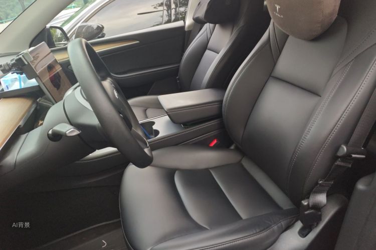 Tesla Model Y 2023 #17 Tesla Model Y 2023 car image #17
