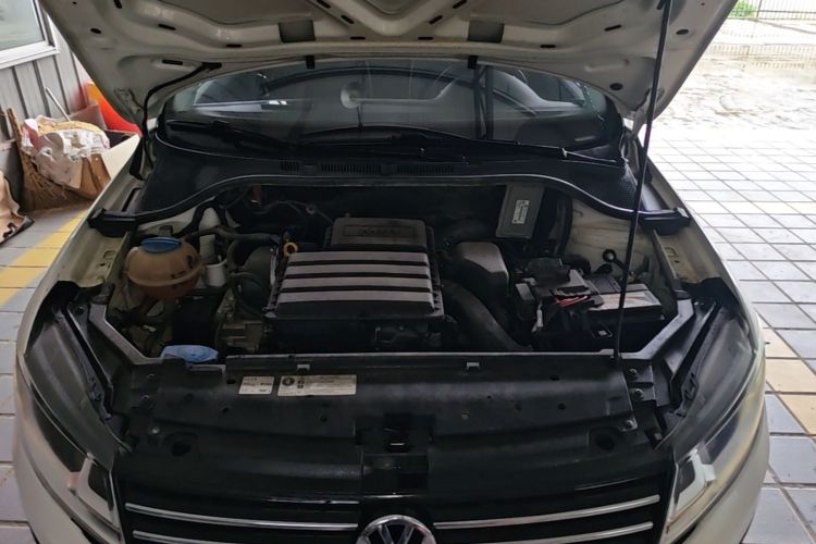 Volkswagen Santana 2017 car image #20
