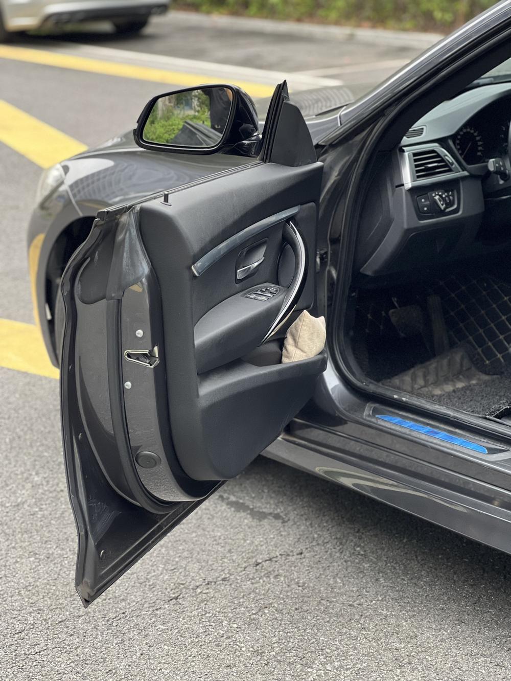 BMW 3 Series GT 2019 car image #10