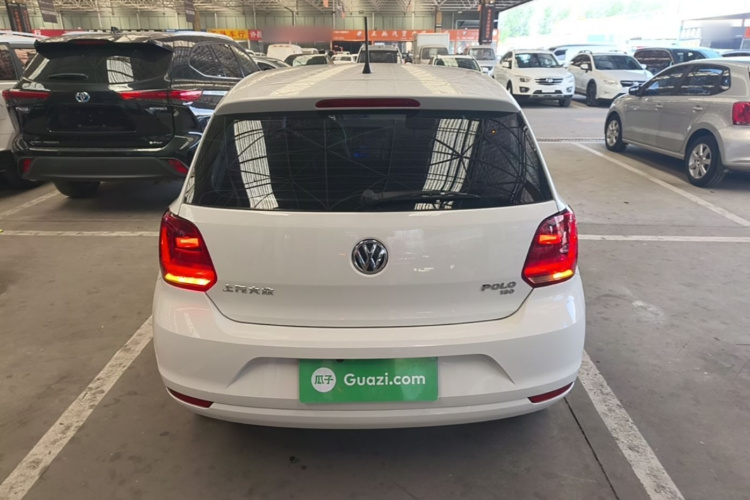 Volkswagen Polo 2019 car image #6