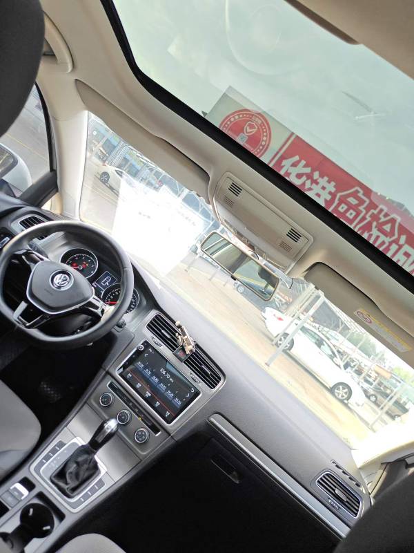 Volkswagen Golf 2016 car image #5