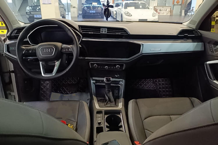 Audi Q3 2020 #10 Audi Q3 2020 car image #10