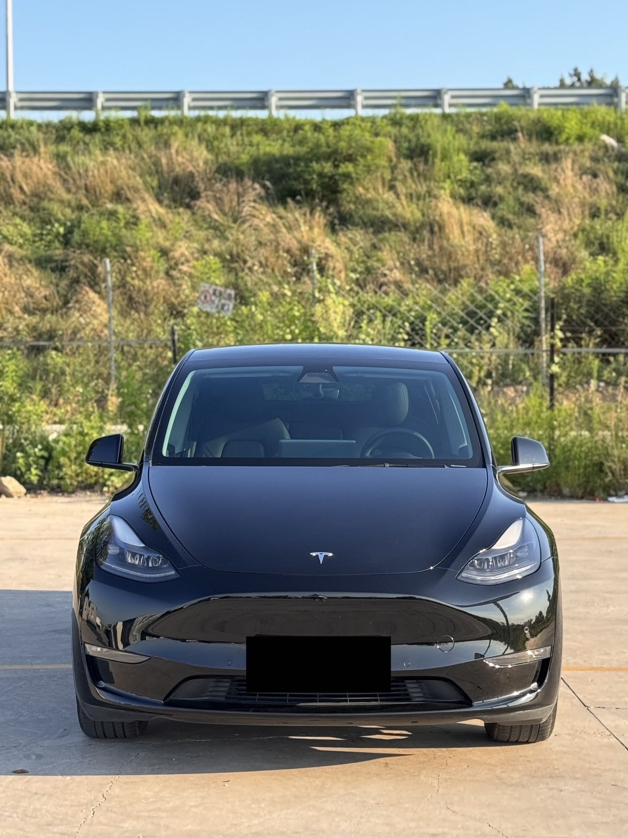 Tesla Model Y 2021 #2 Tesla Model Y 2021 car image #2