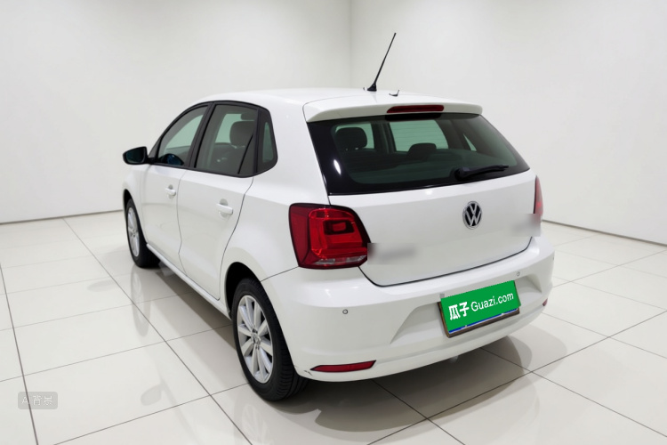 Volkswagen Polo 2014 car image #5