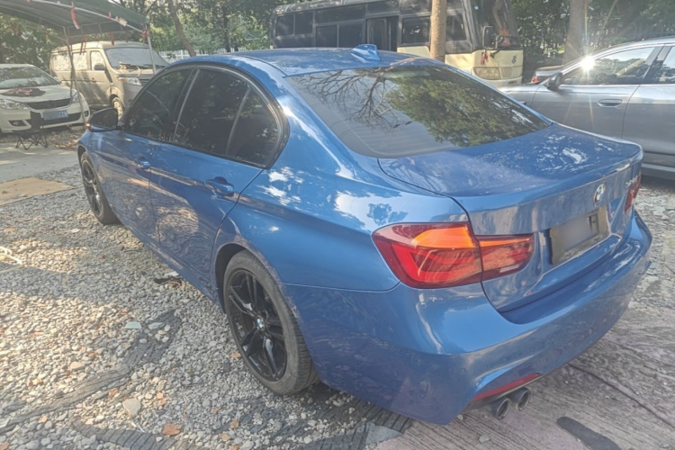 BMW 3 Series 2019 car image #5