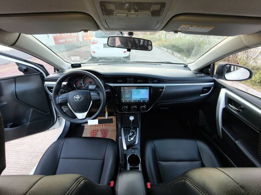 Toyota Corolla 2017 car image #6