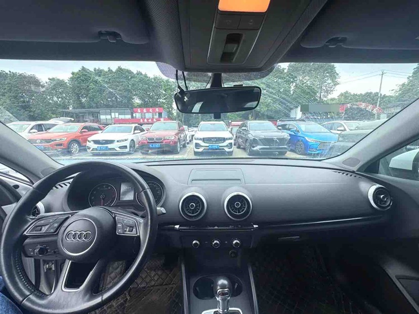 Audi A3 2018 car image #5
