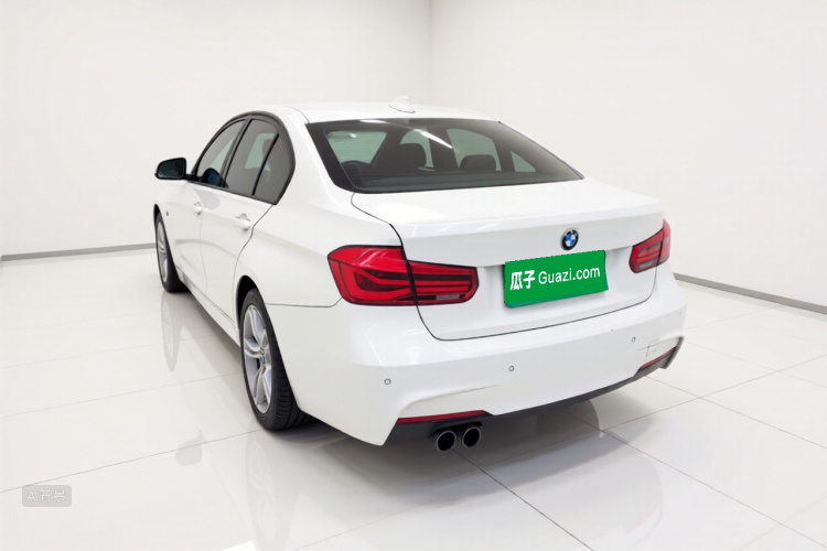 BMW 3 Series 2018 #5 BMW 3 Series 2018 immagine di auto #5