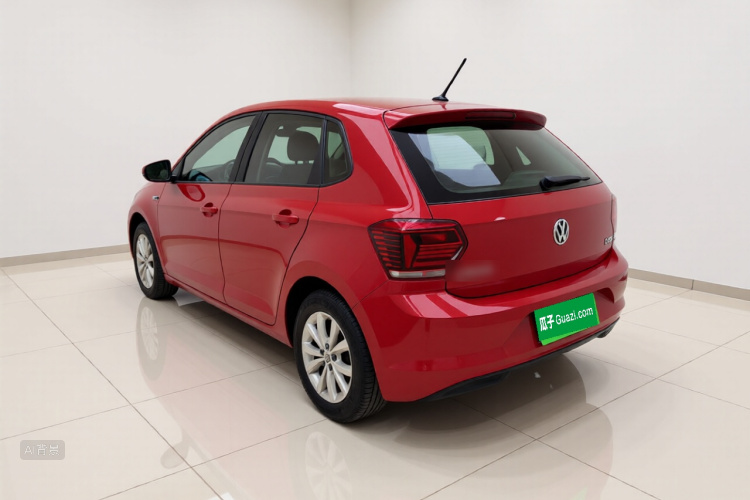Volkswagen Polo 2019 car image #5