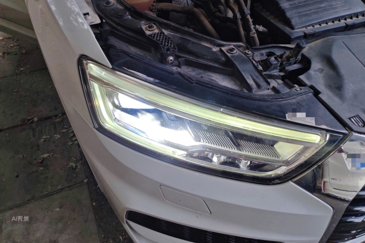 Audi Q3 2019 car image #8