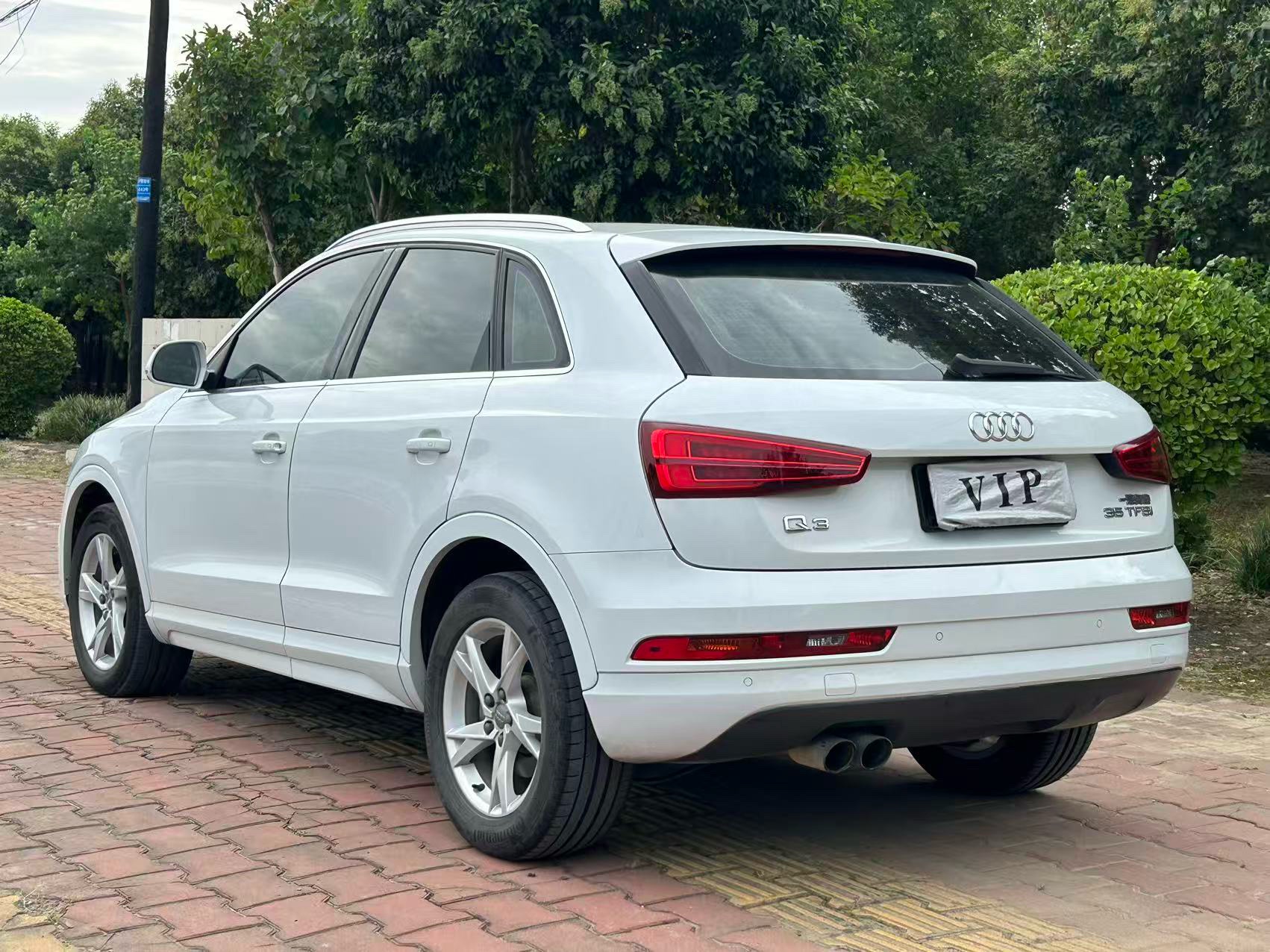 Audi Q3 2017 imagem de carro #7
