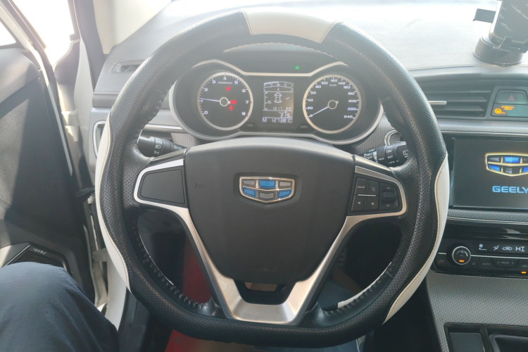 GEELY Emgrand GS 2017 car image #11