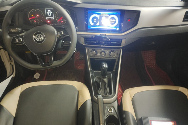 Volkswagen Polo 2020 car image #10