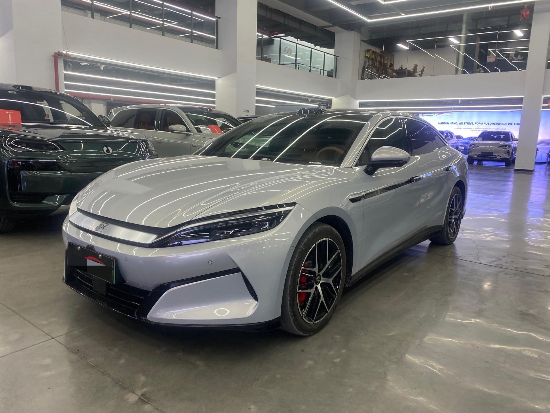 BYD HanL 2025 汽车图片 