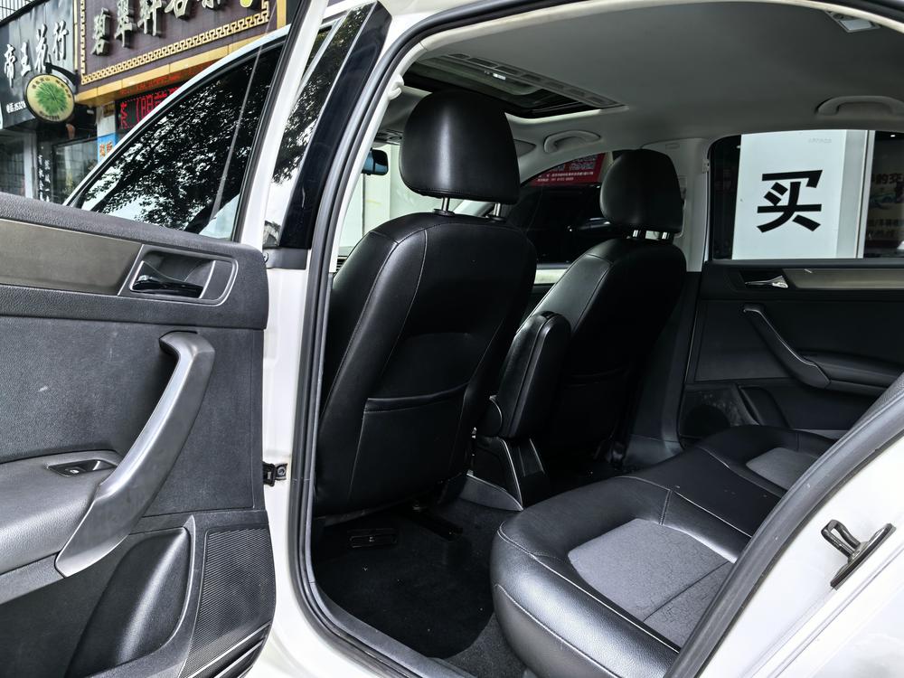 Volkswagen Santana 2014 car image #14