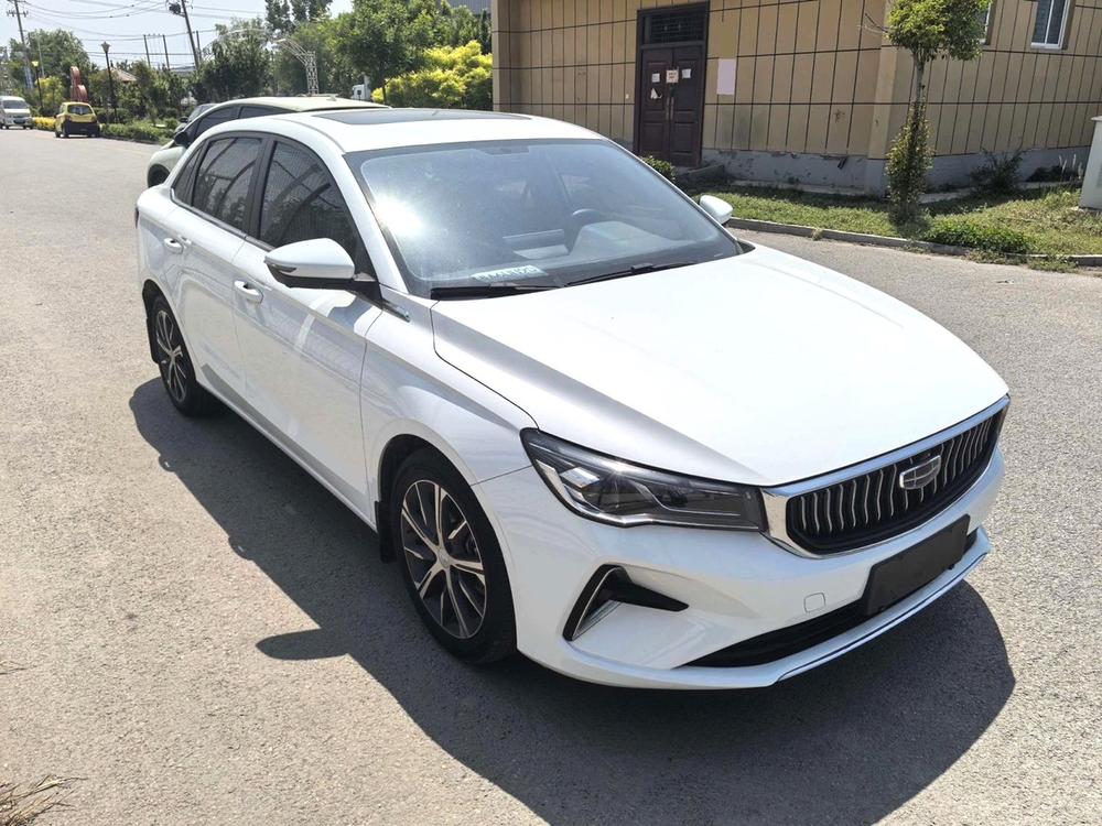 GEELY Emgrand 2021 car image #3