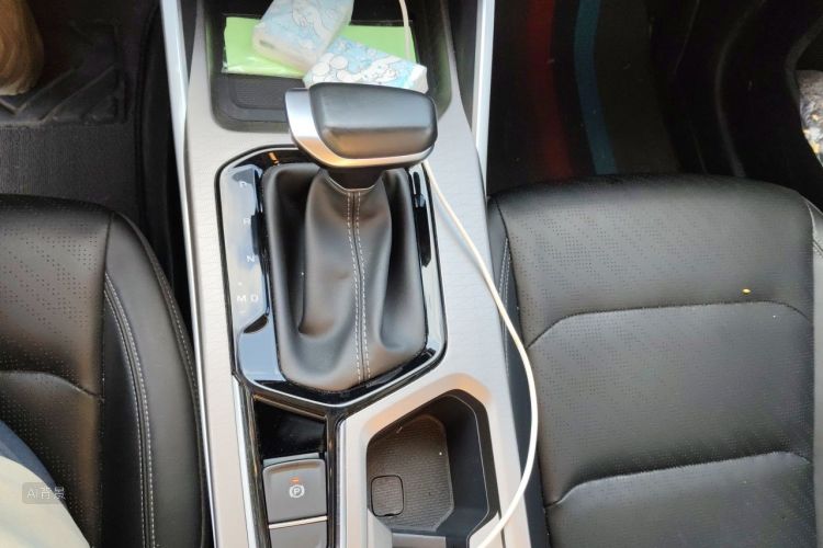 GEELY Emgrand 2022 car image #16