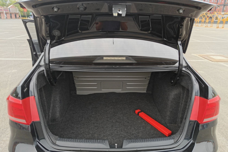 Volkswagen Santana 2016 #19 Volkswagen Santana 2016 car image #19