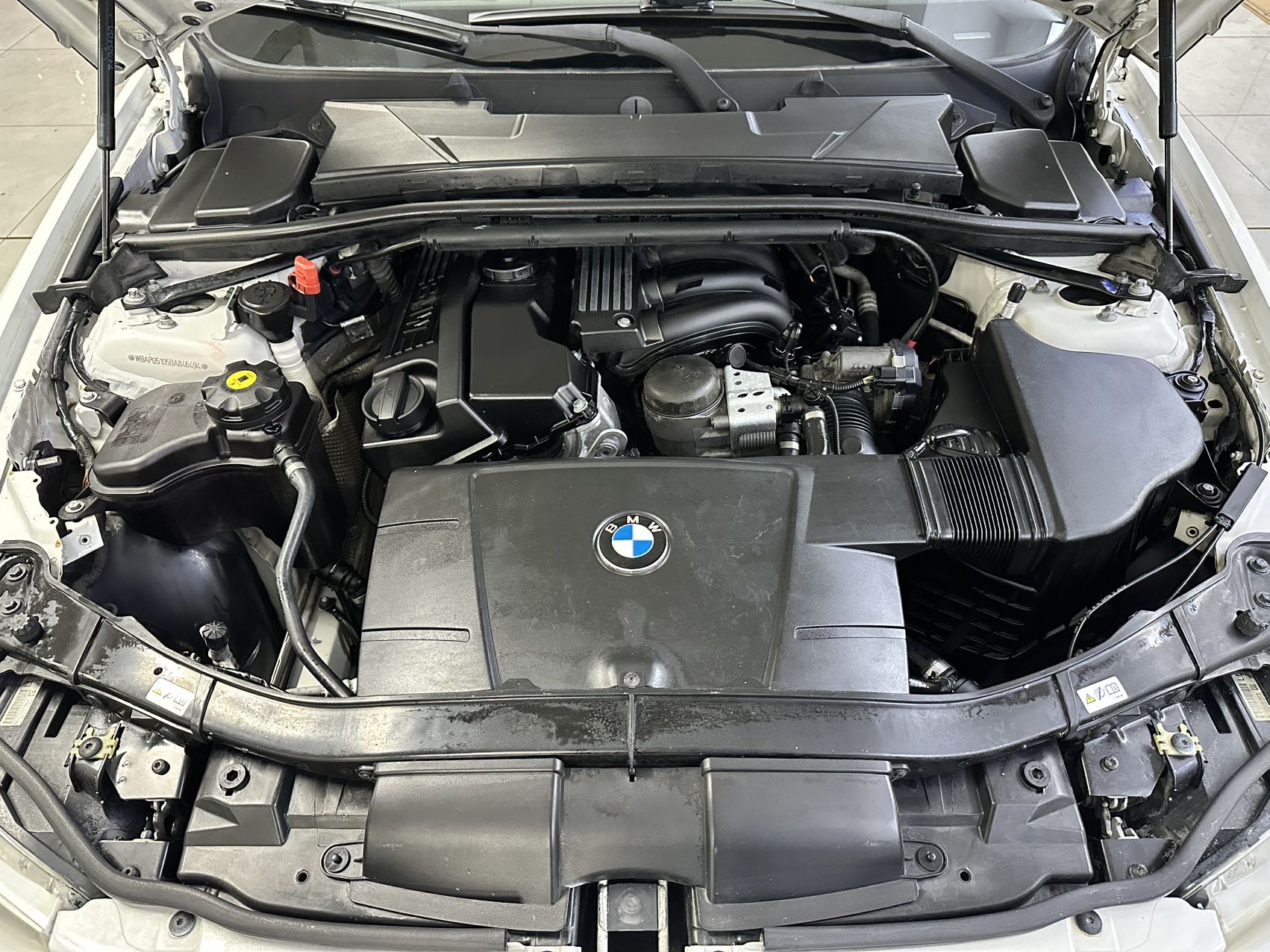BMW 3 Series (Imported) 2010 #12 BMW 3 Series (Imported) 2010 صورة سيارة #12