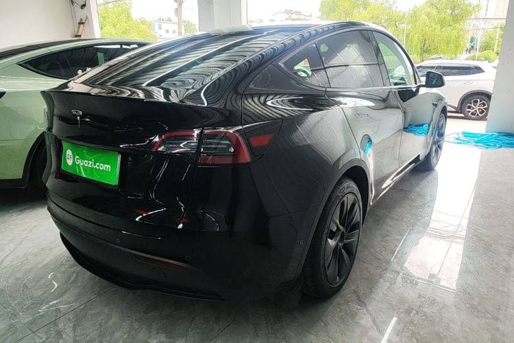 Tesla Model Y 2023 #7 Tesla Model Y 2023 car image #7