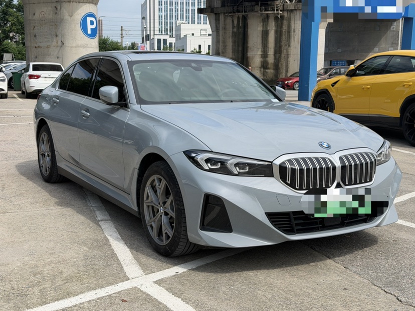BMW i3 2025 car image #3