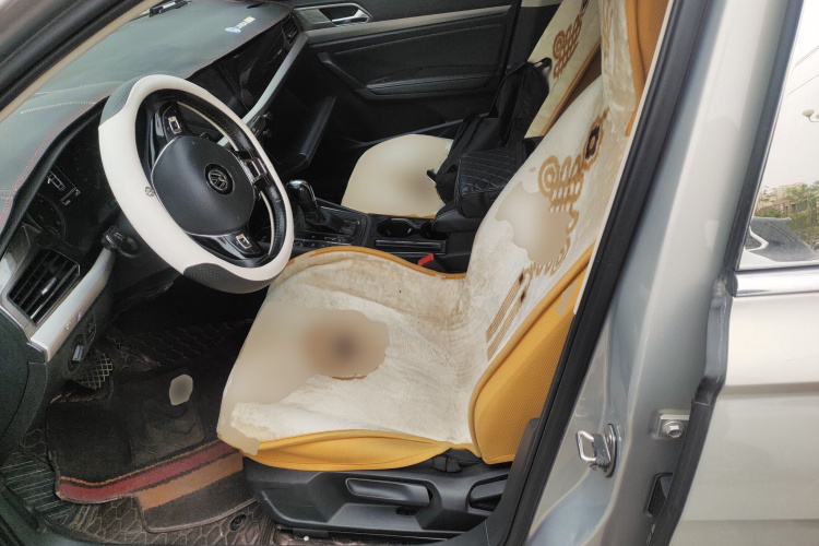 Volkswagen Lavida 2019 car image #15
